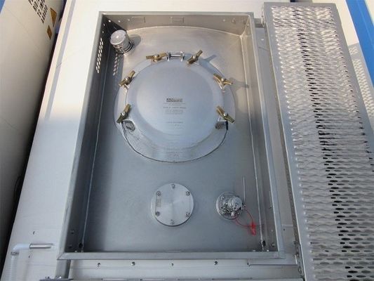 ストック 20 フィート ISO タンク コンテナ 26000リットル 4.0/6.0Mpa 圧力と 316L/SAN50028-7/WNr 1.4402/1.4404 タンク材料