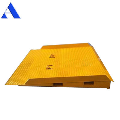 テーブルサイズ 2000x2200mm フォークリフト用の電化鋼と不鋼鋼の移動式ロードドック・ランプ